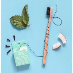 Noosa Basics | Dental Floss with Activated Charcoal